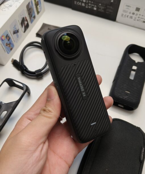 INSTA360 X4