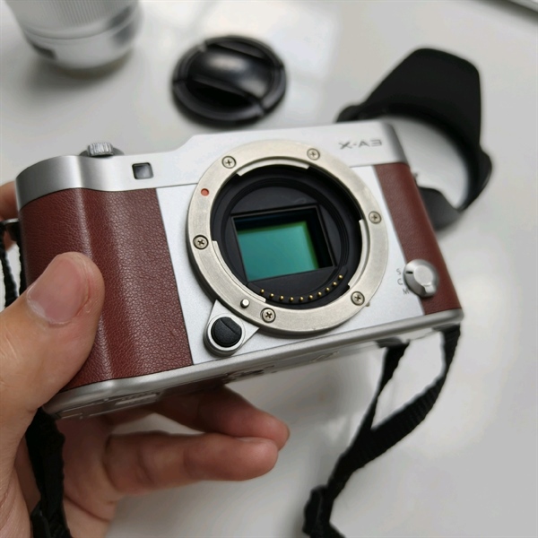 Fujifilm X-A3 kèm KIT màu nâu