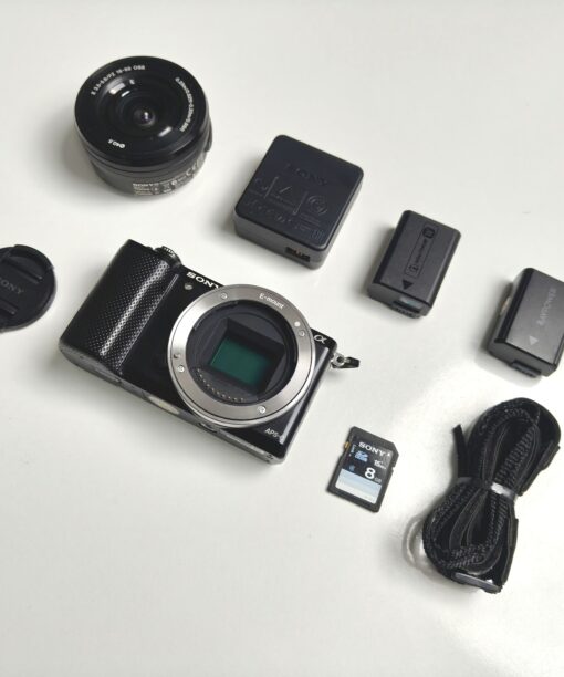 Sony A5000 kèm lens KIT 15-45 likenew 99%