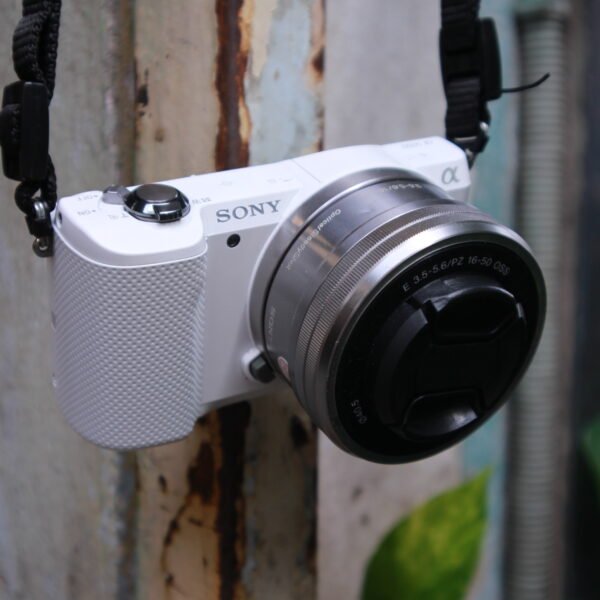 Sony A5000 kèm KIT cũ