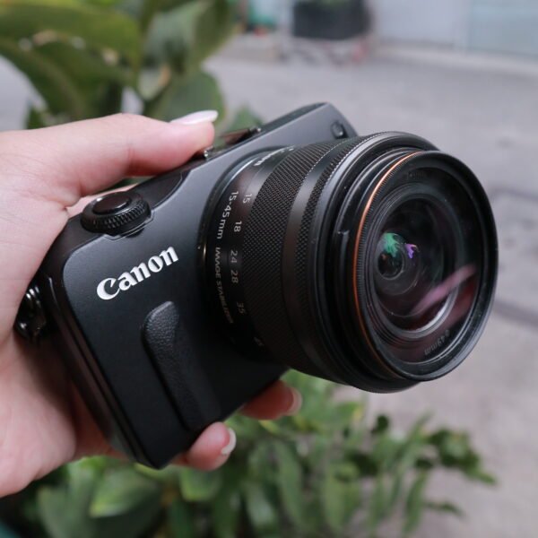 Canon M kèm KIT cũ